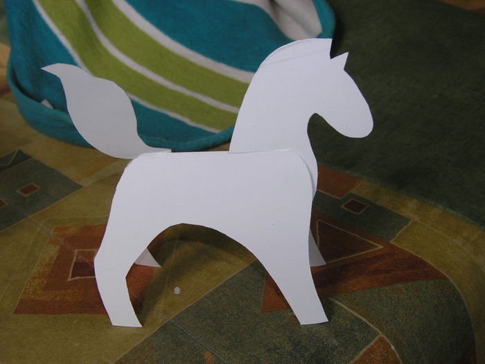 Конструирование лошадка. Лошадь из картона. Поделка лошадка из бумаги. Лошадь поделка из бумаги. Поделка лошадка из картона.